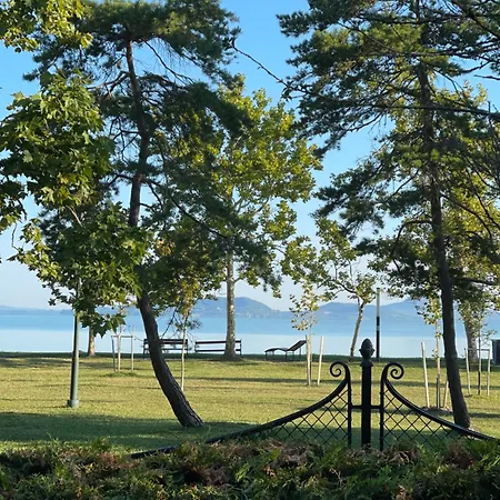 Szilvia 5 Schritte Zum Villa Balatonfenyves